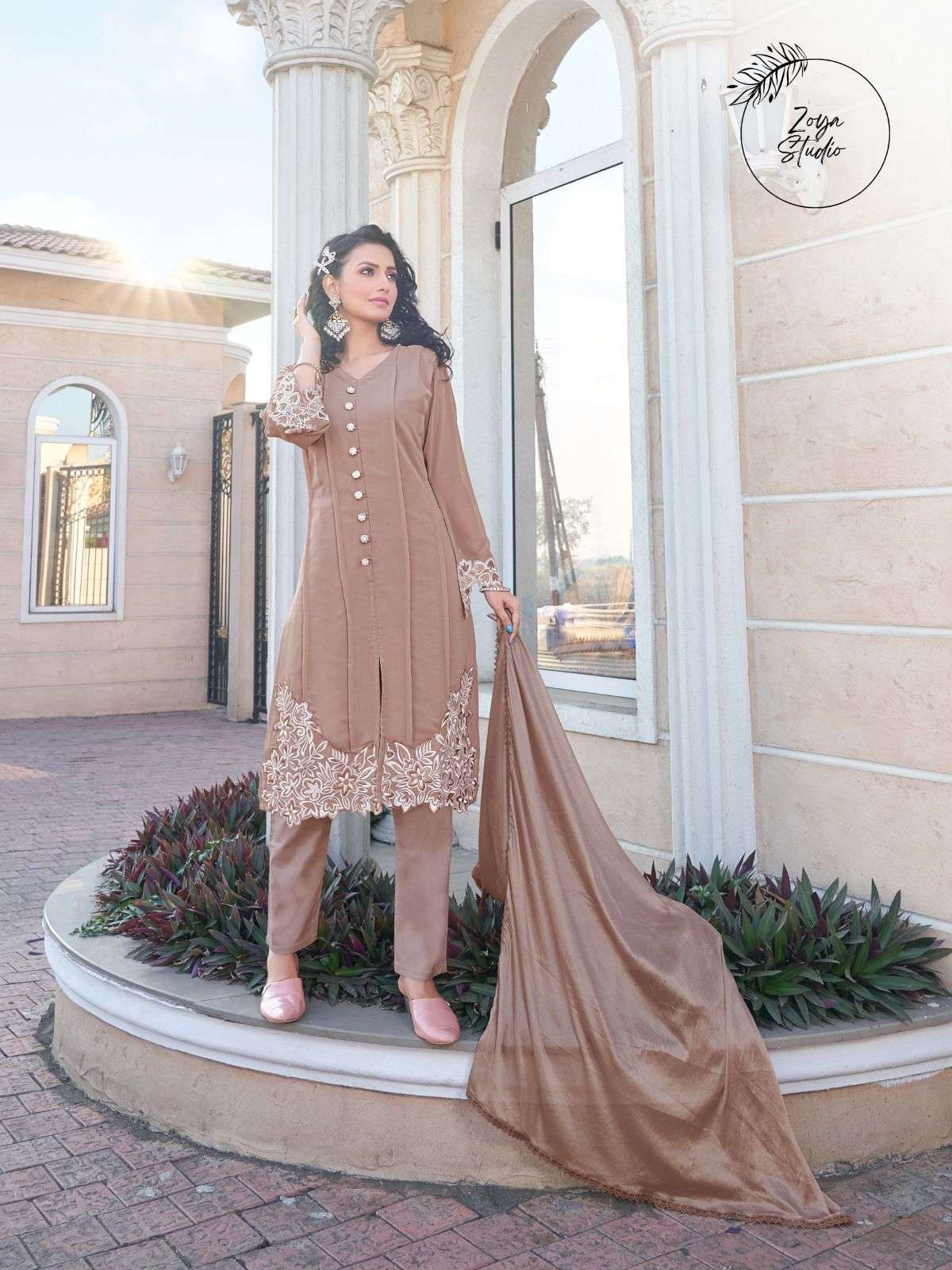 Attractive Net Based Green Kurti Style Salwar Suit Design – FOURMATCHING