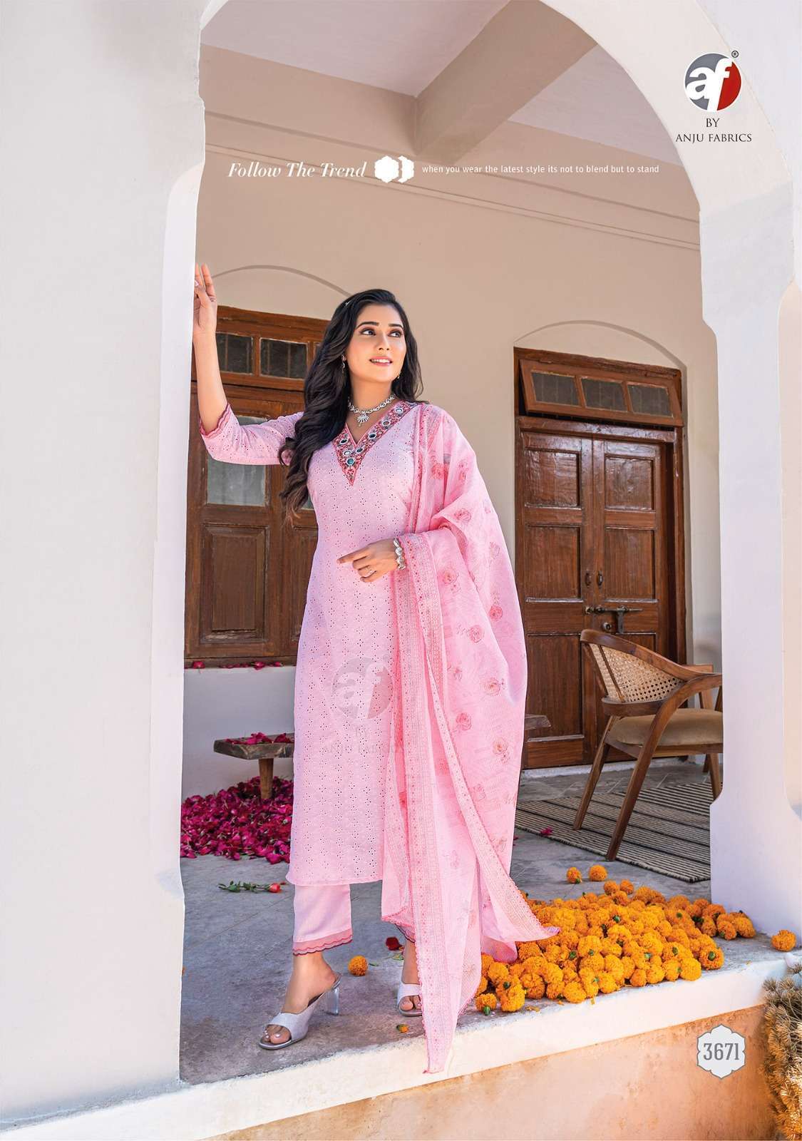 Anju Fabrics Rich Lady Kurti Surat wholesale clothing market