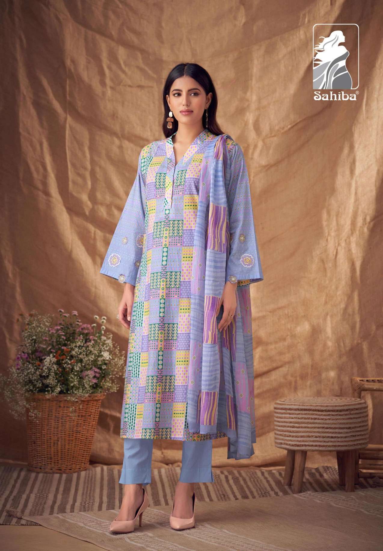 Sahiba EVELYN Pakistani salwar kameez designs