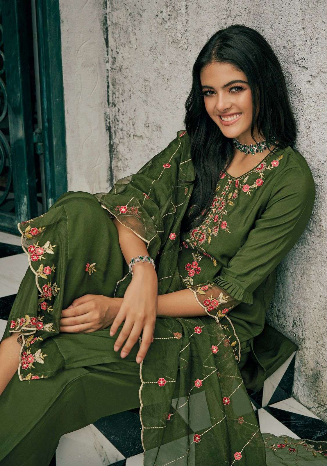 LADY LEELA RAABTA Kurti