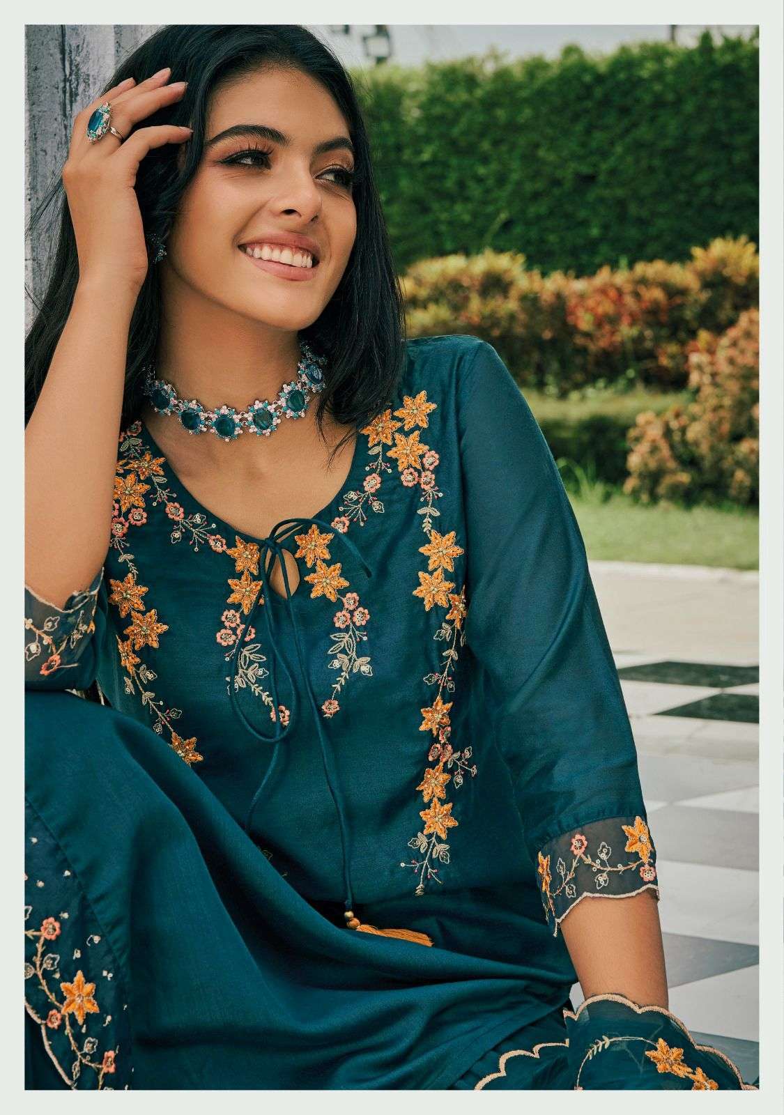 LADY LEELA RAABTA Kurti