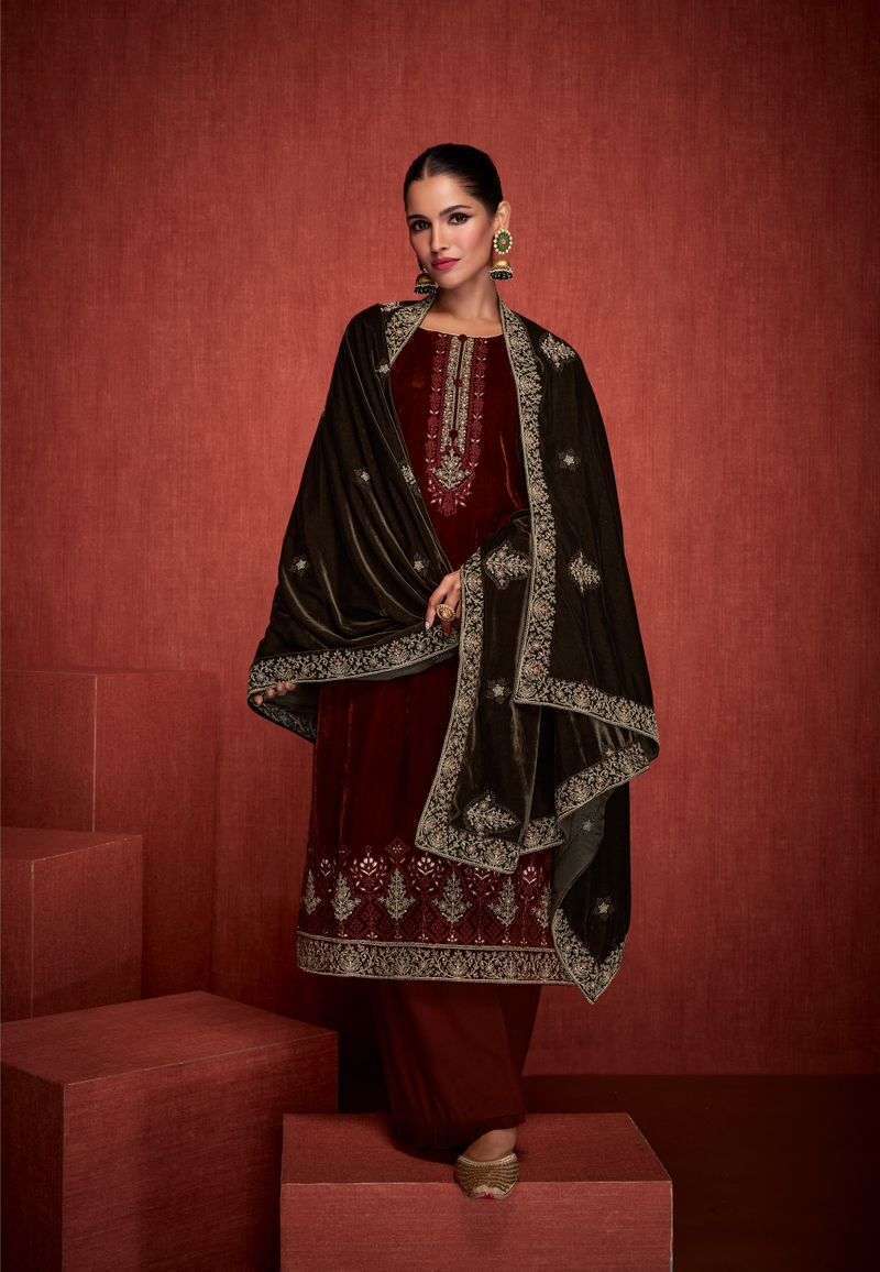 Mumtaz Najakat E Leela Velvet Wholesale Salwar Kameez SURAT