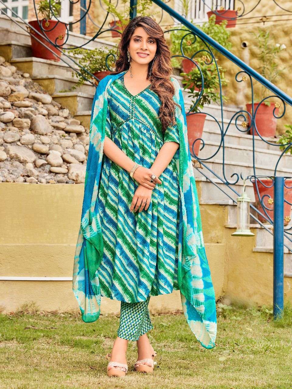 Paavi Zara Vol.1 Alia Kurti Wholesale SURAT