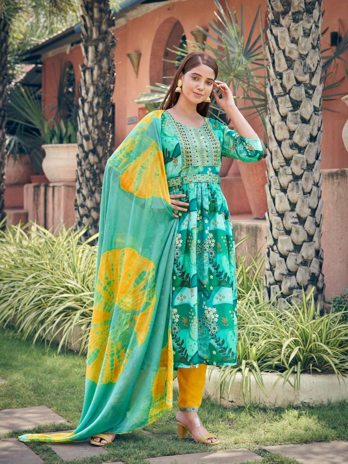 Parra Rangin Nayra Vol 1 Nayra Cut Kurti Pant With Dupatta Collection