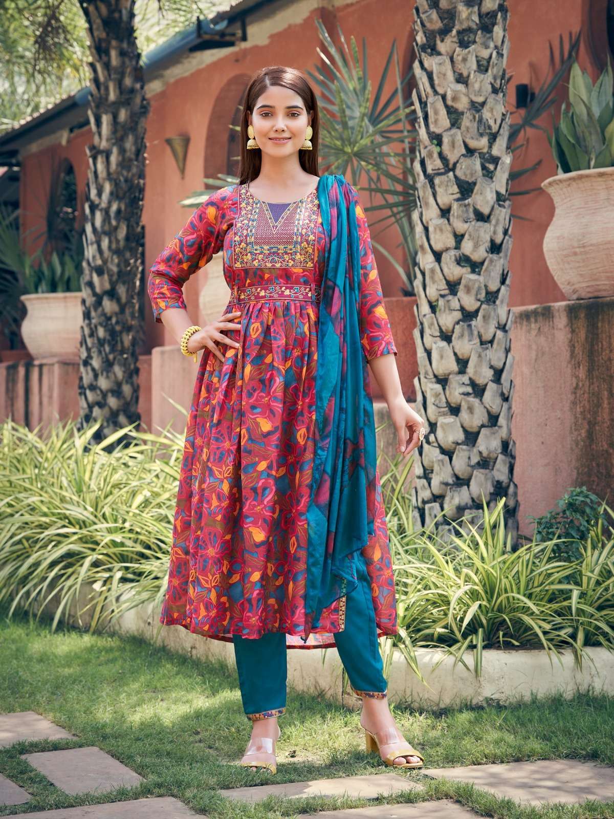 Parra Rangin Nayra Vol 1 Nayra Cut Kurti Pant With Dupatta Collection