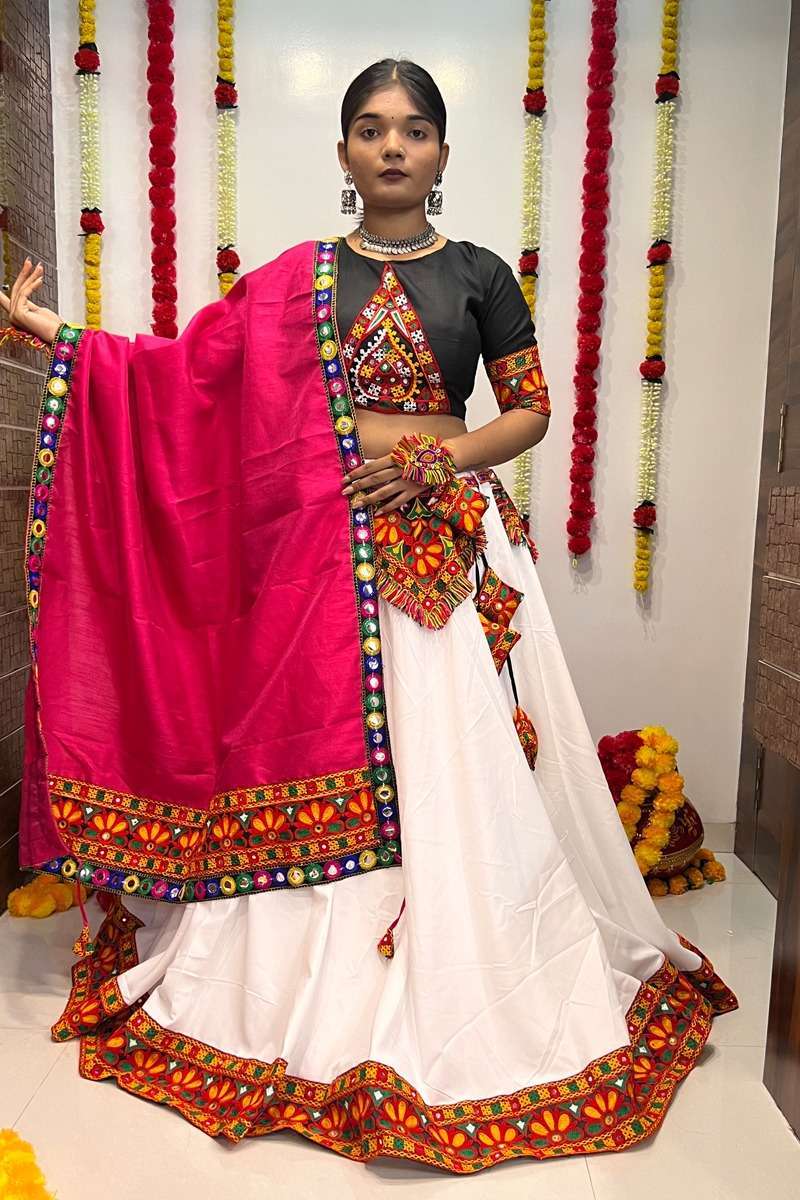 RAJWADI VOL - 02 7050 NAVRATRI LEHENGA CHOLI