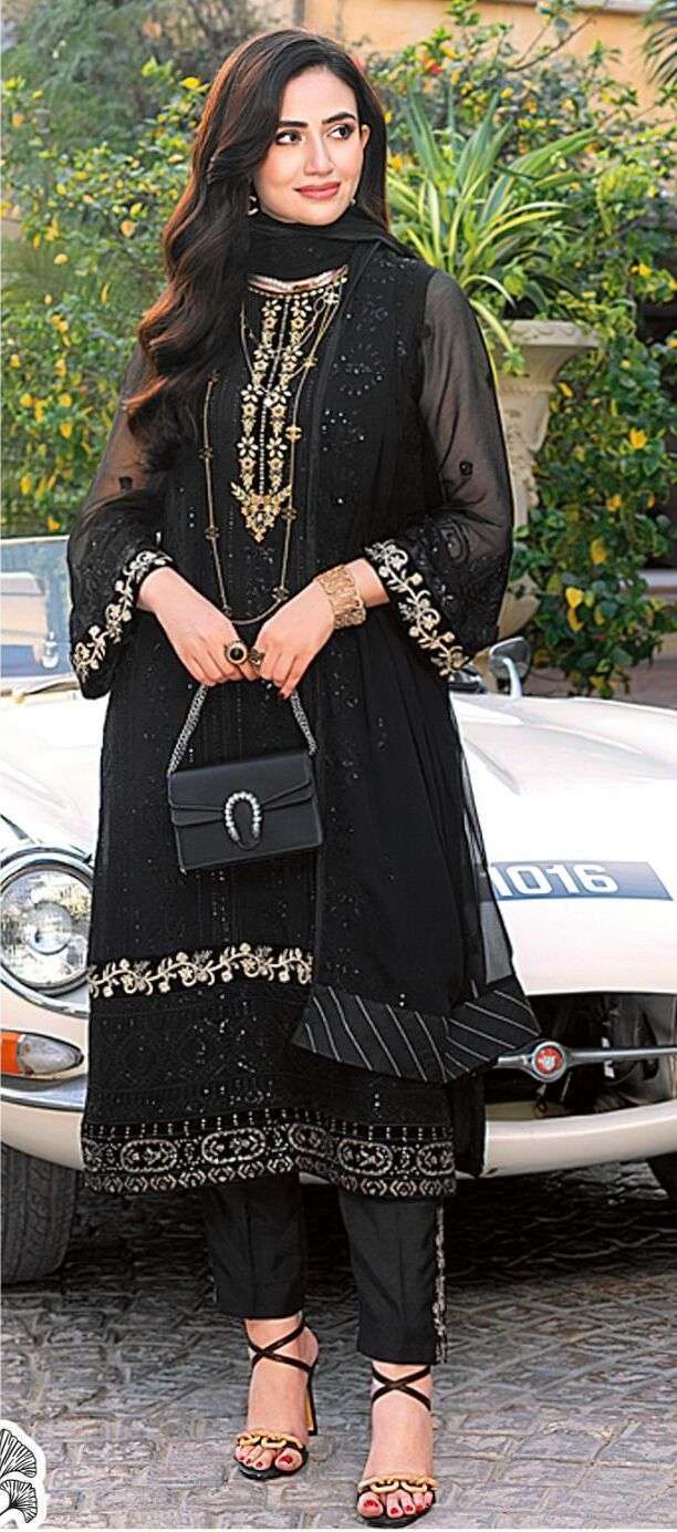 Zaha Khushbu Vol 7 Pakistani Salwar Kameez Wholesale Surat