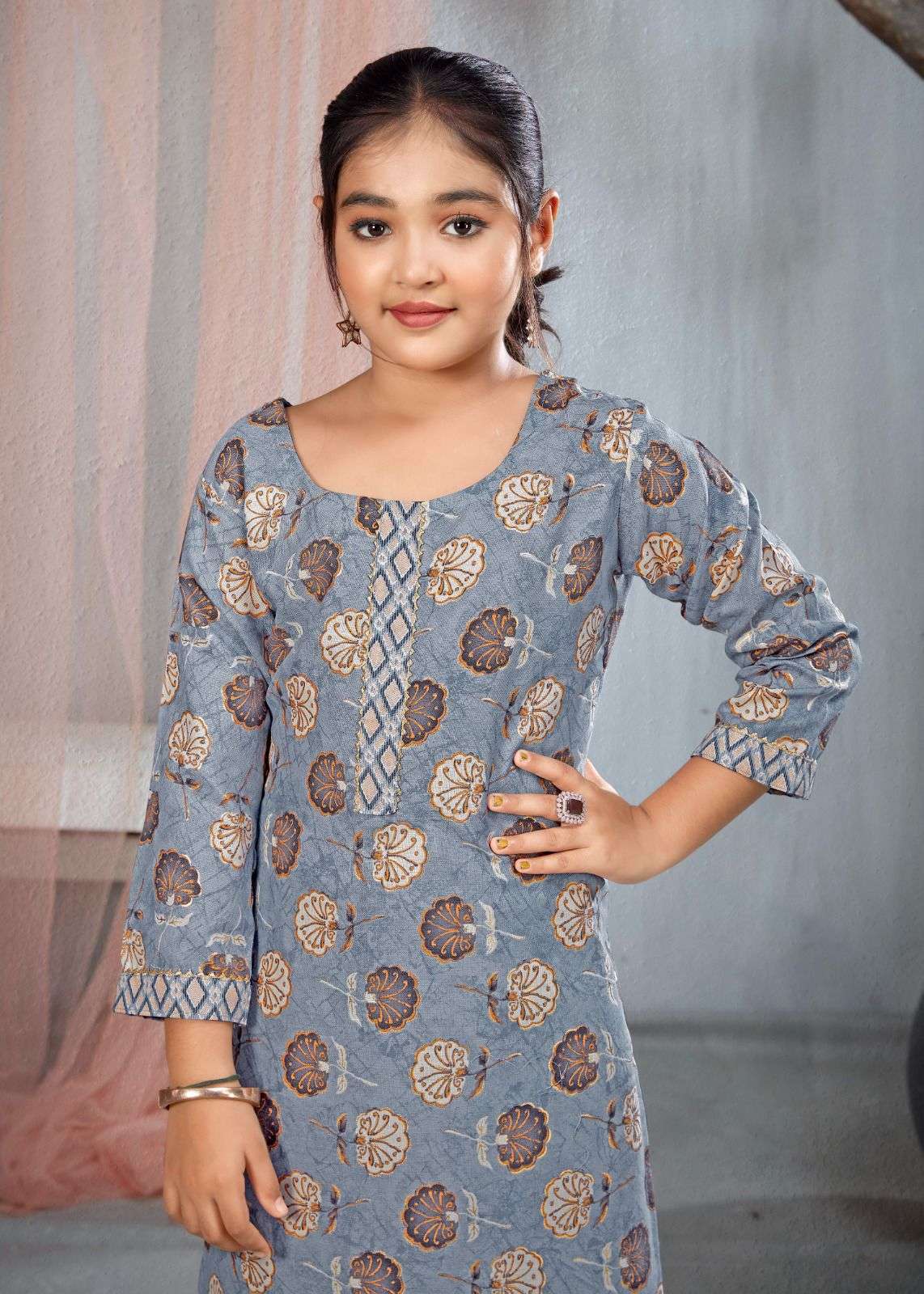 Sujii 2 Rayon Cotton Kids Kurti Pant Wholesale collection in india