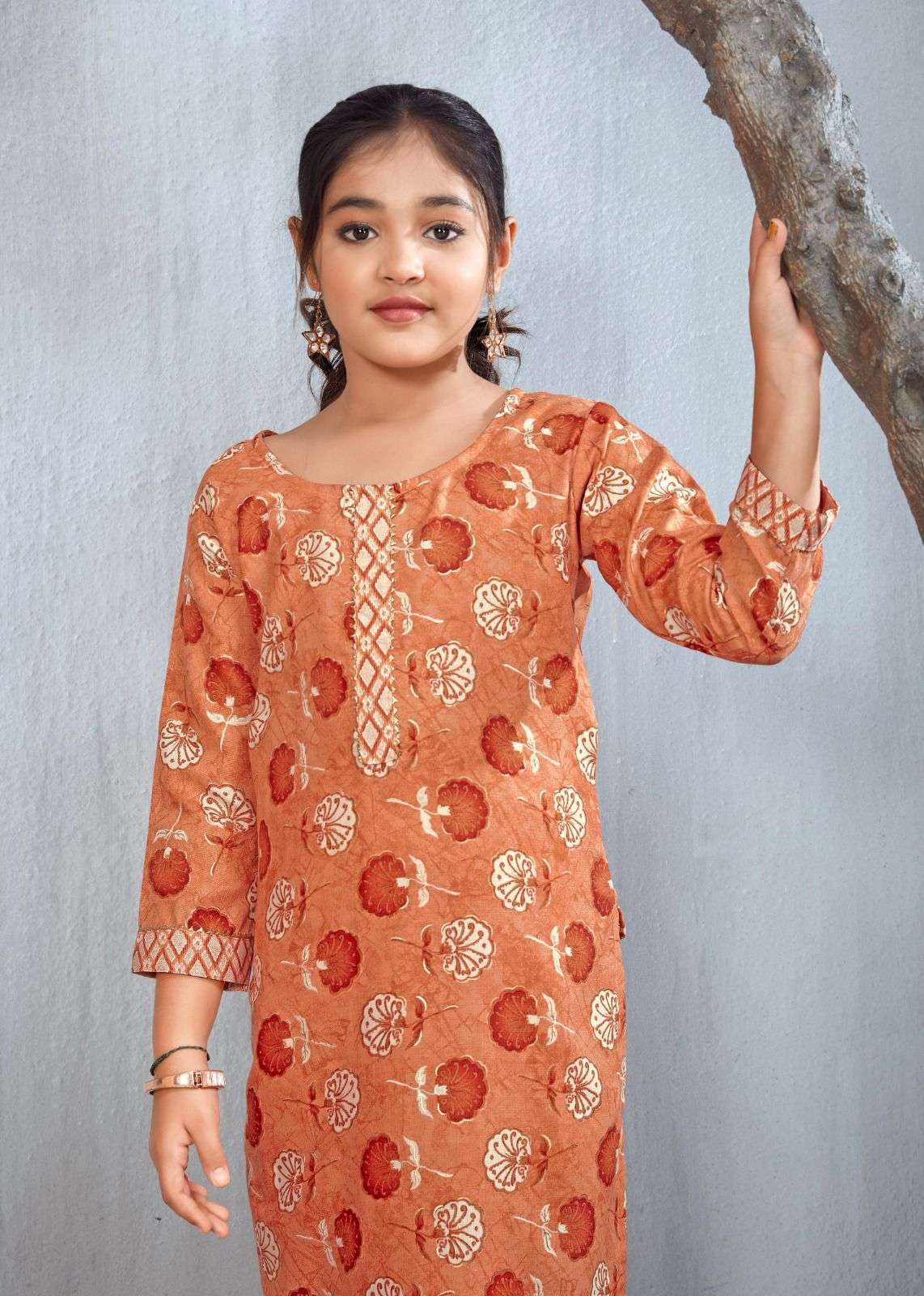 Sujii 2 Rayon Cotton Kids Kurti Pant Wholesale collection in india