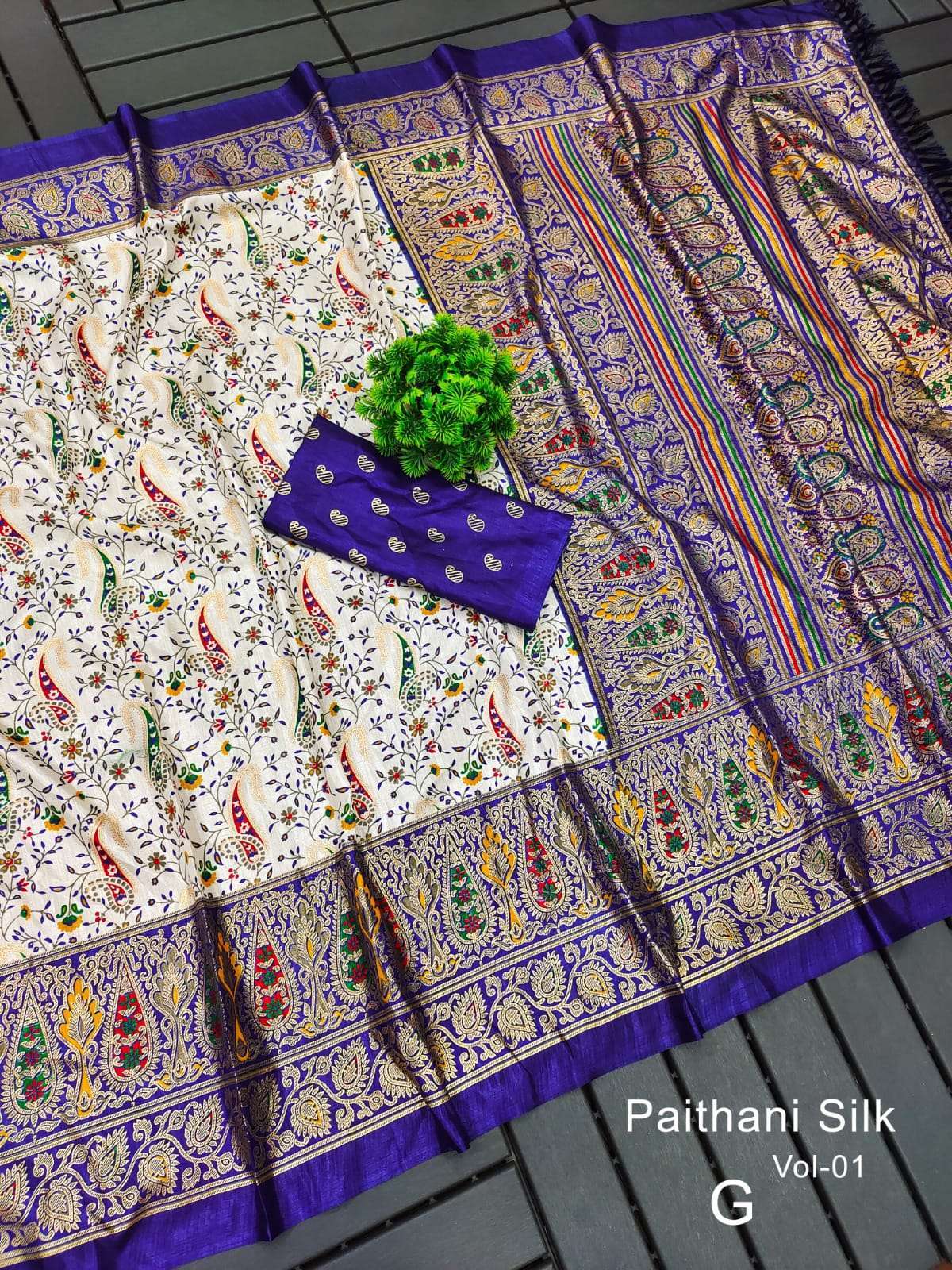 Soft Pure Dola Silk Kalamkari Patola Digital Print Saree Designer Saree in Surat