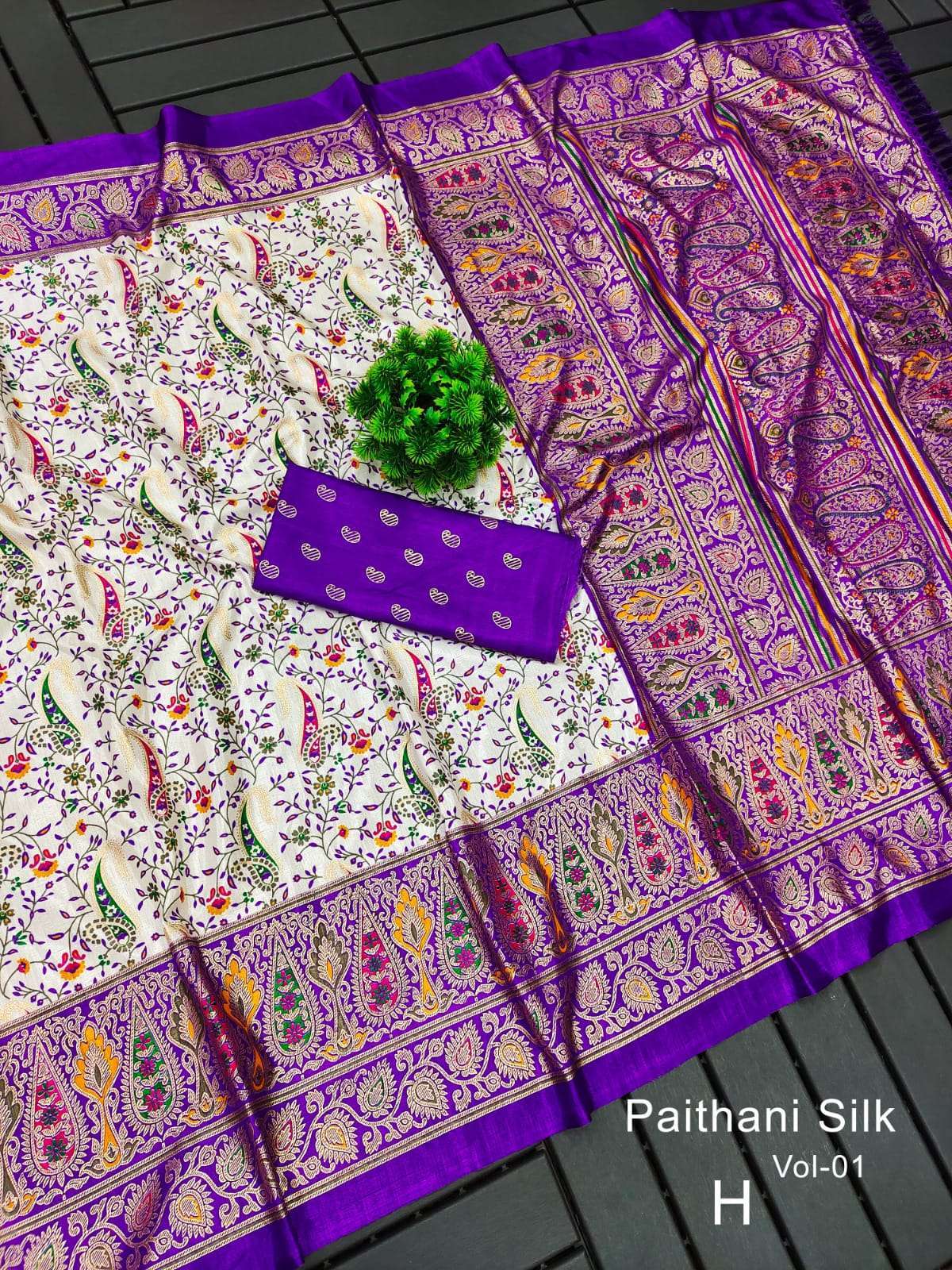 Soft Pure Dola Silk Kalamkari Patola Digital Print Saree Designer Saree in Surat