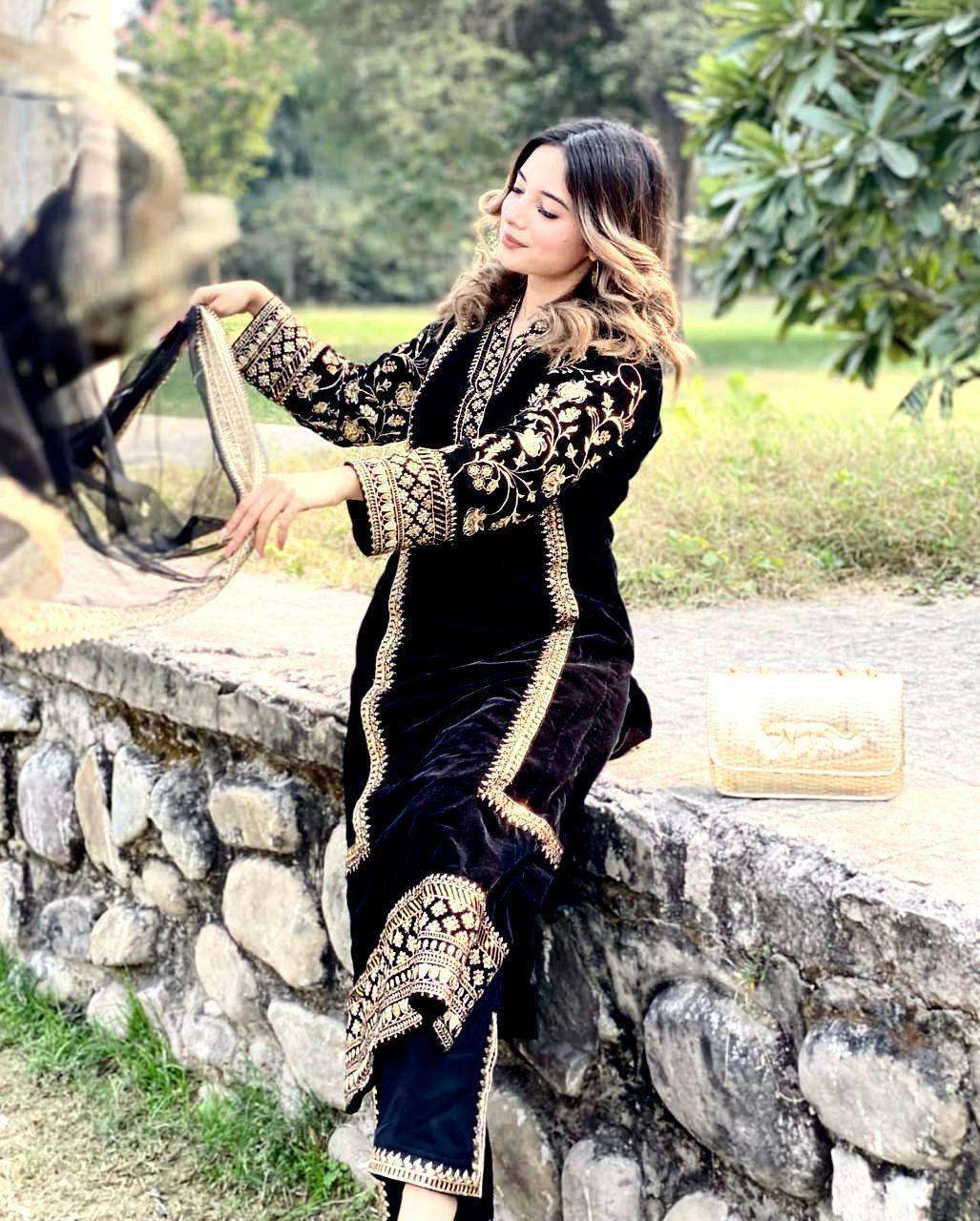 925 Velvet With Zari Embroidery Work Salwar Kameez Suppliers India