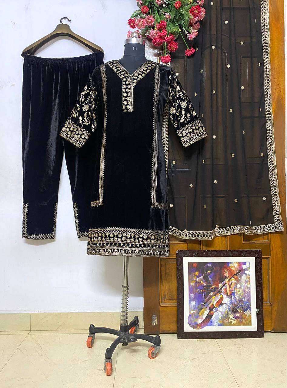 925 Velvet With Zari Embroidery Work Salwar Kameez Suppliers India