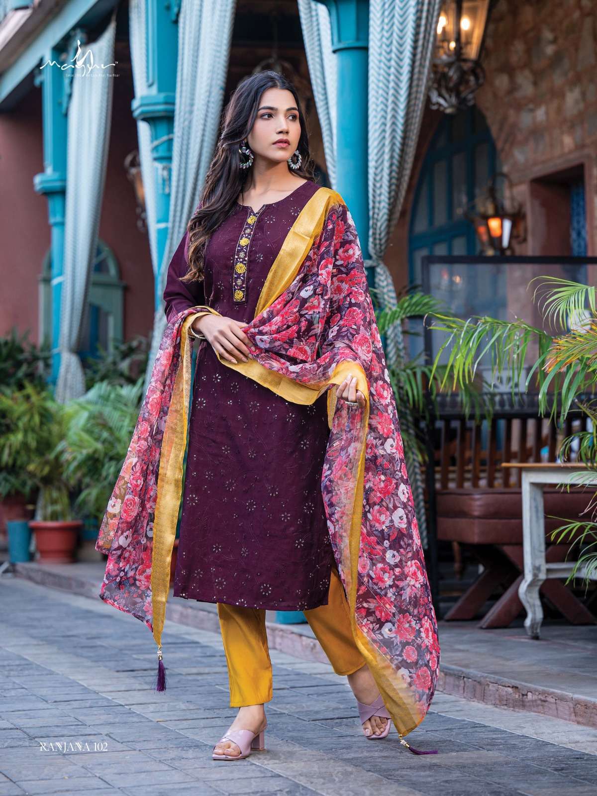 AYUR FASHION Ranjana Surat Kurti wholesale dealers