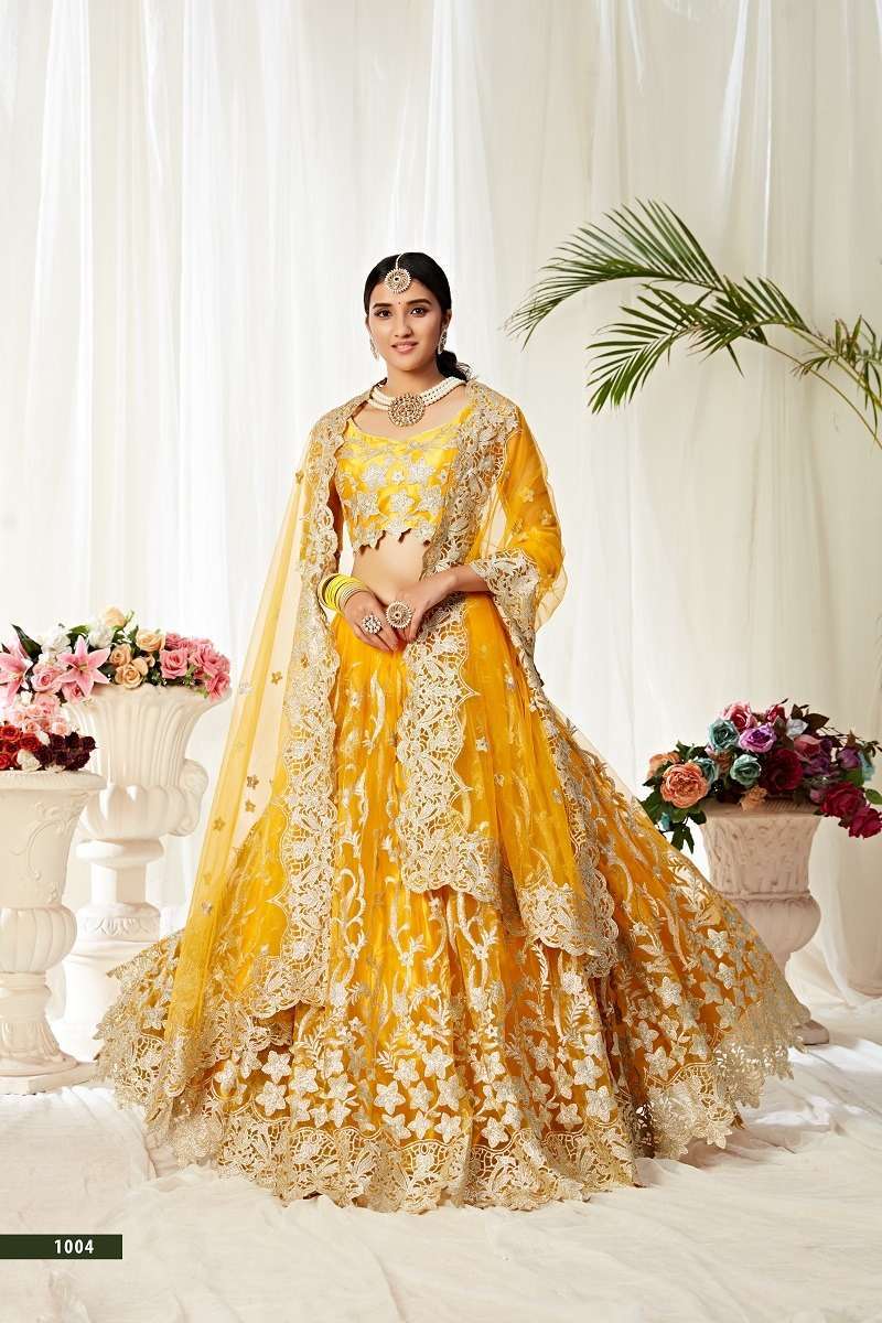 DESIGNER PARTY WEAR LOOK HEAVY Indian wedding attire wholesale