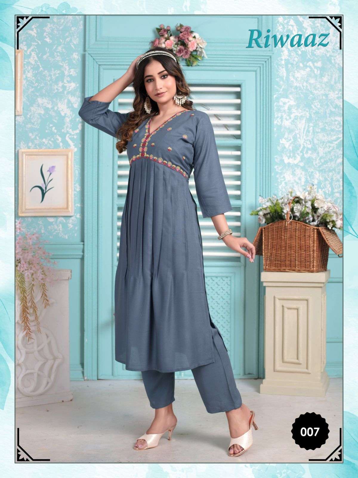 Bule Hills Anushka Rayon Kurtis Wholesale Catalog in Surat at best price by  Aarvee Creation - Justdial