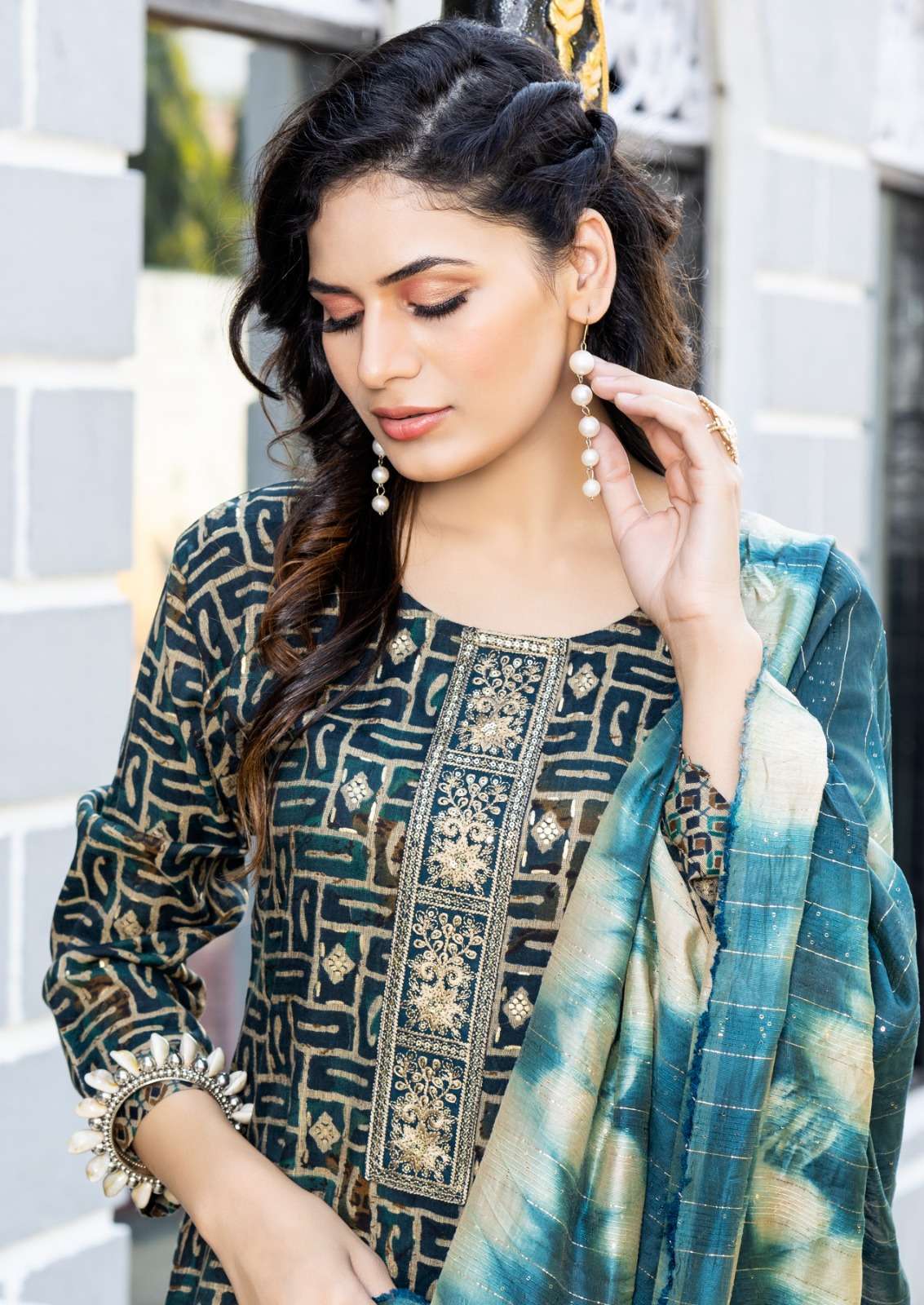 MASTER DEEWANGI Custom made kurtis in Ahmedabad