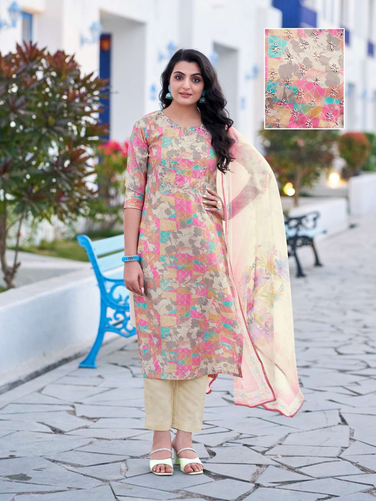 PARRA STUDIO VAMAN Surat Kurti market