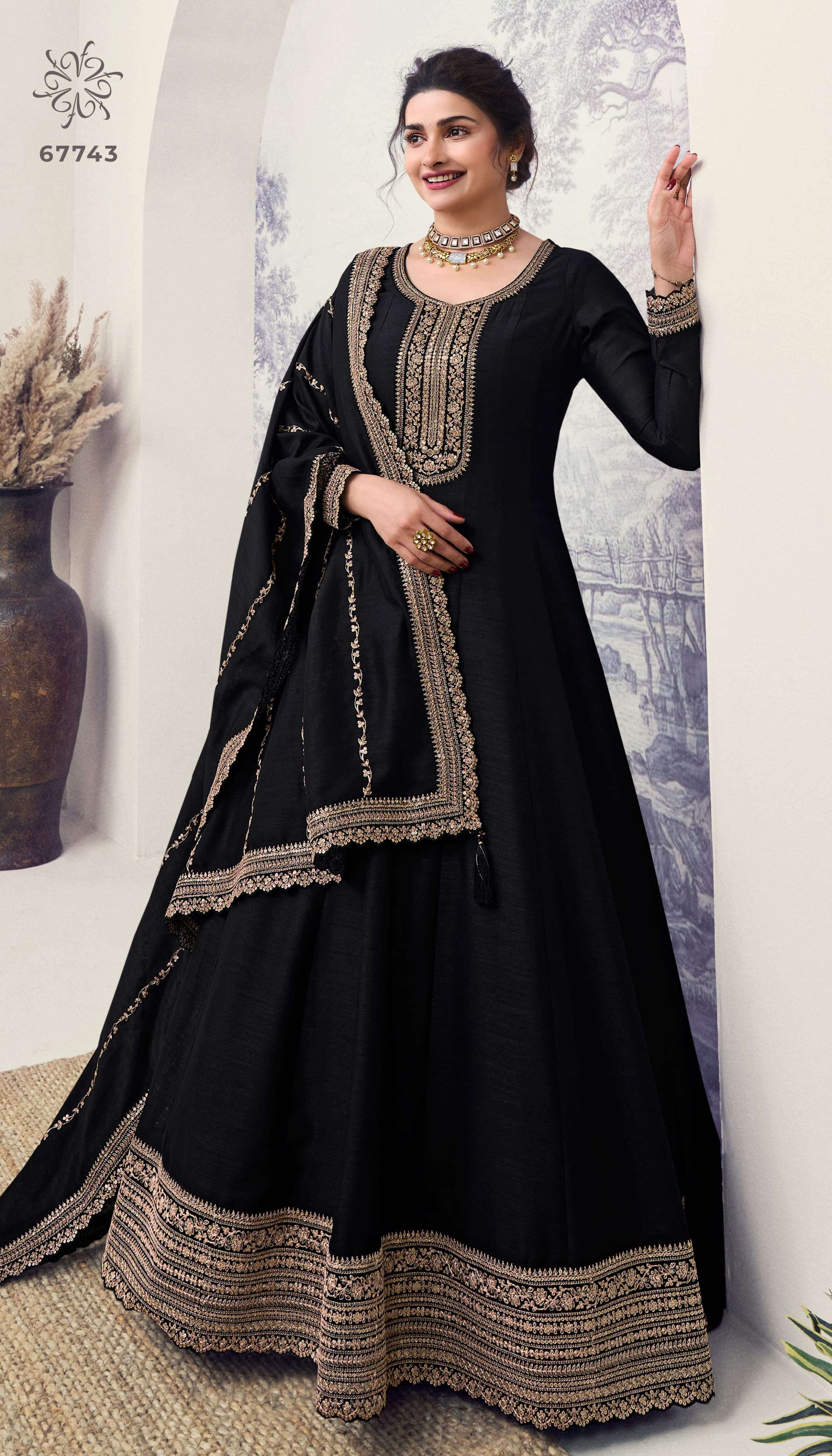 Vinay Kuleesh Aaliya 2 Georgette Embroidered Pakistani Salwar Kameez in Mumbai