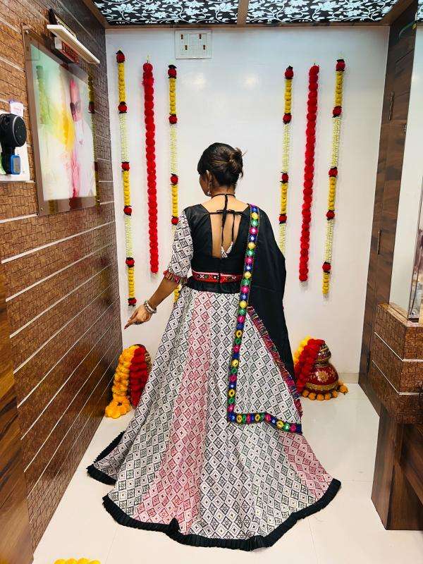 NAVRATRI AWY-7036 CHANIYA CHOLI COLLECTION Lehenga Choli wholesale in Ahmedabad
