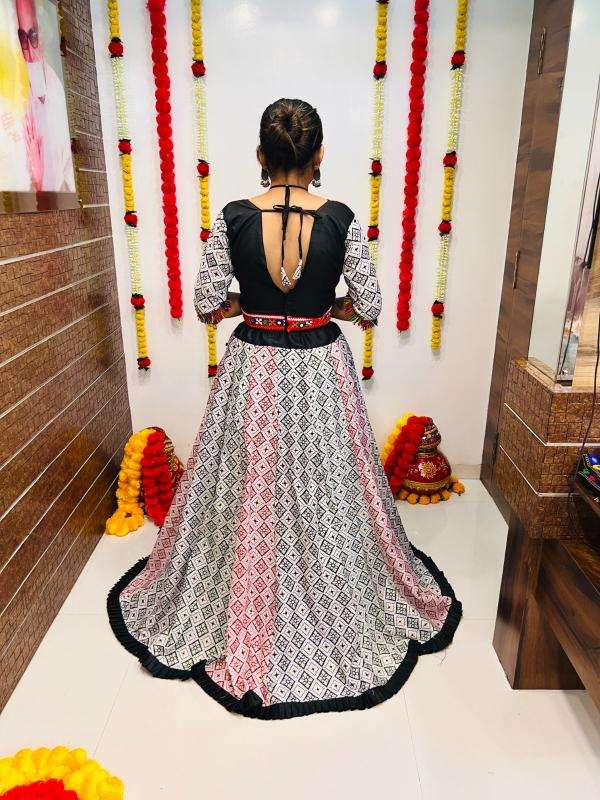 NAVRATRI AWY-7036 CHANIYA CHOLI COLLECTION Lehenga Choli wholesale in Ahmedabad