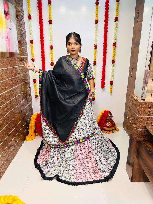 NAVRATRI AWY-7036 CHANIYA CHOLI COLLECTION Lehenga Choli wholesale in Ahmedabad