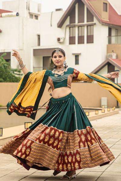 Rajwadi Vol - 10 D - 7076 NAVRATRI Lehenga CHOLI Traditional Indian clothing wholesale