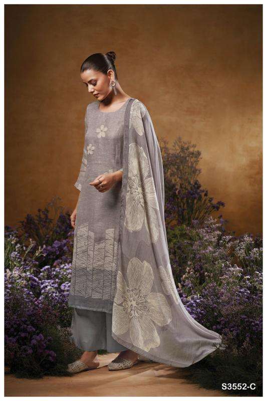 Ganga kaiya 3552 Discounted Pakistani suits for retailers in Surat