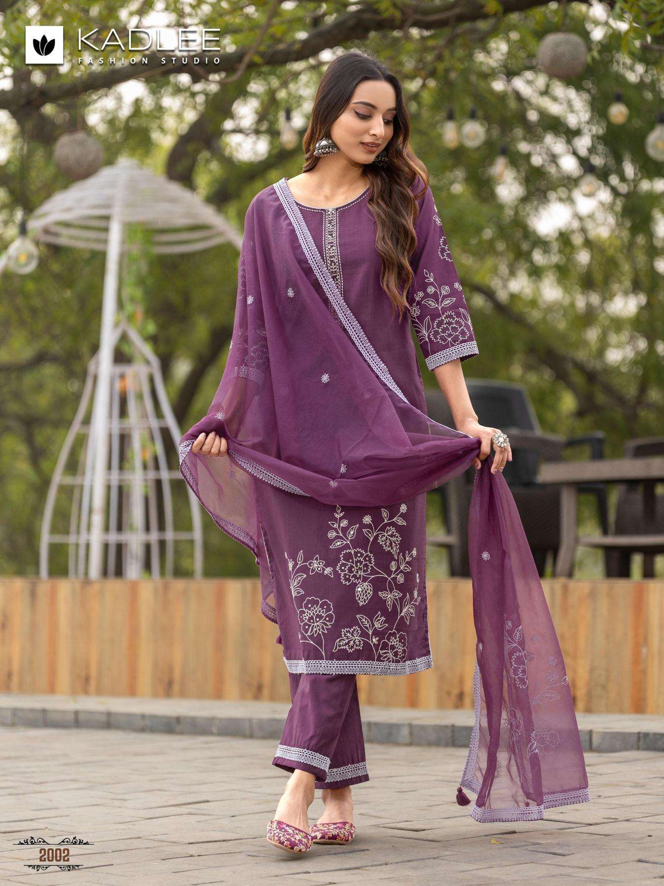Kadlee Karwaa Kurti manufacturers in Surat