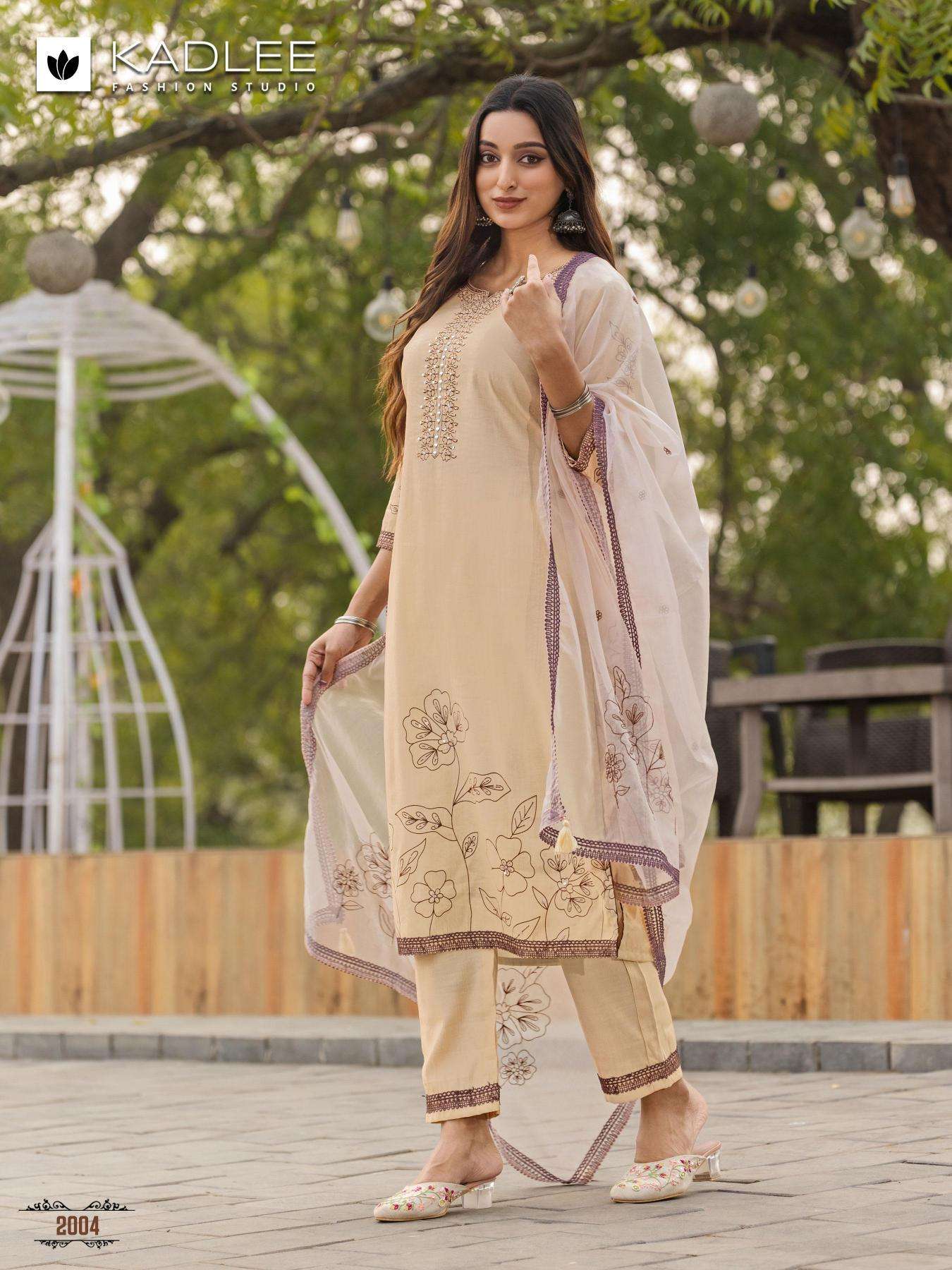 Kadlee Karwaa Kurti manufacturers in Surat