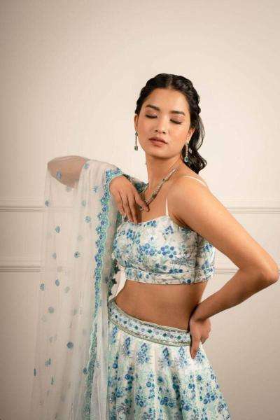 Kapdathread Jf 409 lehenga choli in Ahmedabad