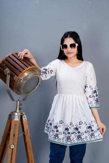 Maanvii heavy cotton short top kurti manufacturers in surat