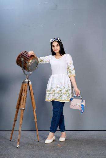 Maanvii heavy cotton short top kurti manufacturers in surat