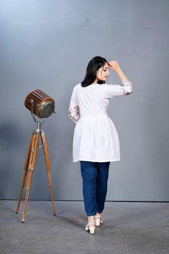 Maanvii heavy cotton short top kurti manufacturers in surat