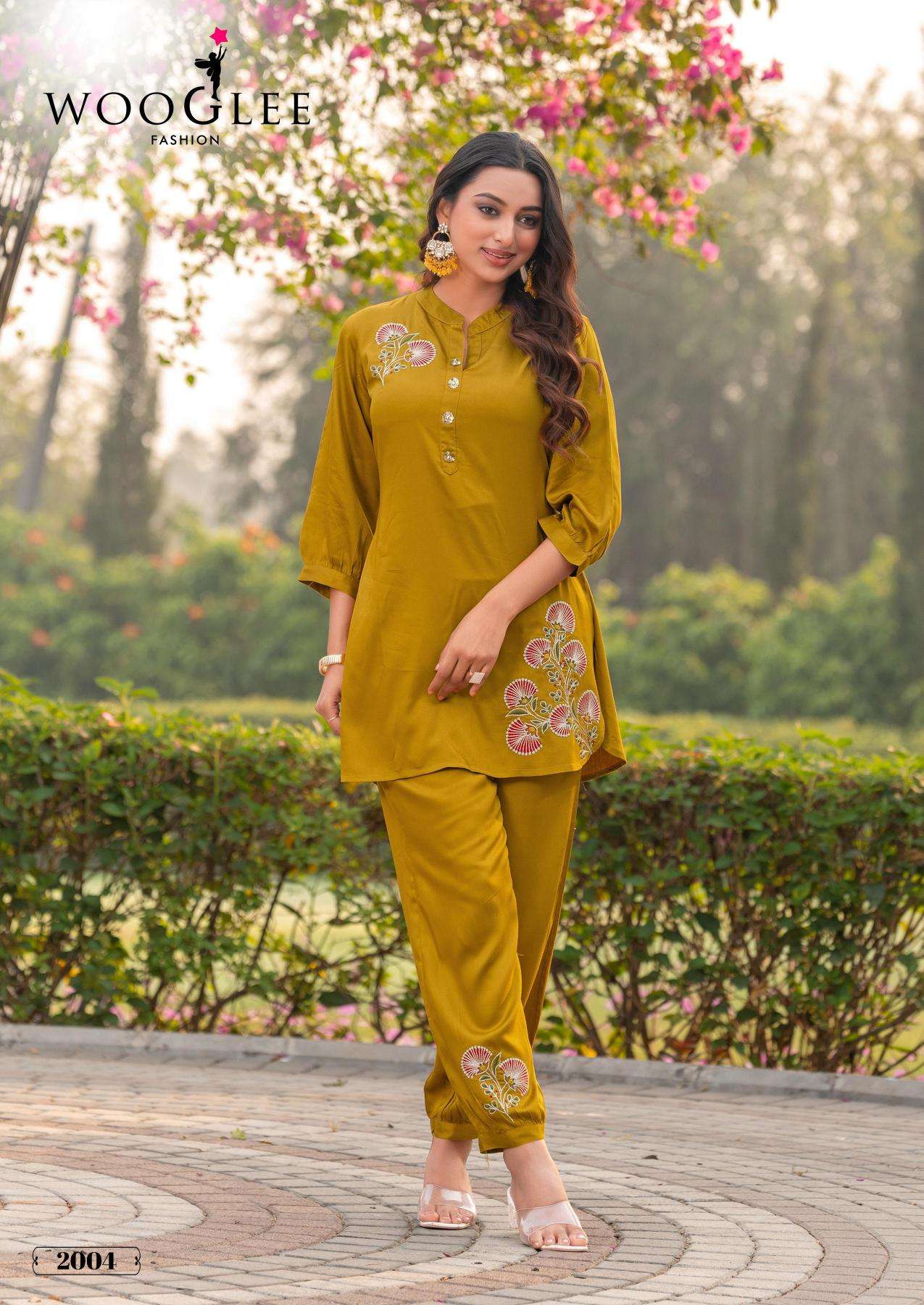 Wooglee rich look branded kurti manufacturer in surat