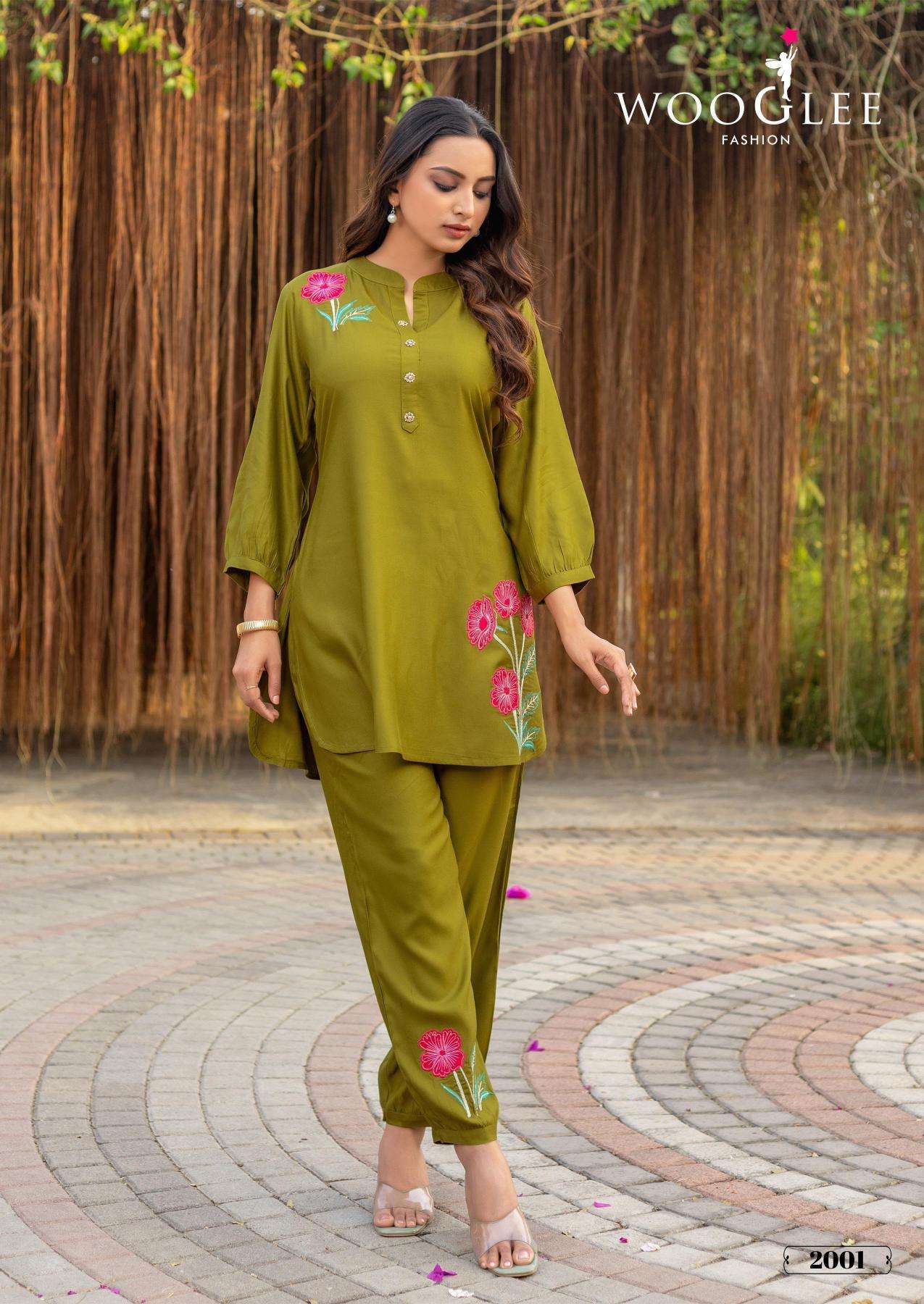 Wooglee rich look branded kurti manufacturer in surat
