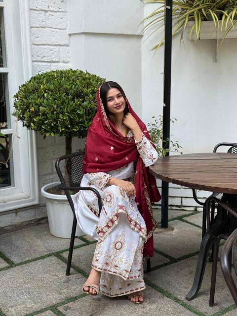 Astha AC-7040 Wholesale Salwar Kameez manufacturers in kolkata