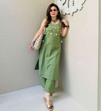 Cotton with beautiful white 4kodi Kurtis for women in Mumbai