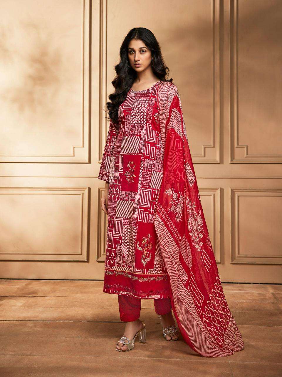Ibiza fashion mantra Pakistani designer suits in Kolkata