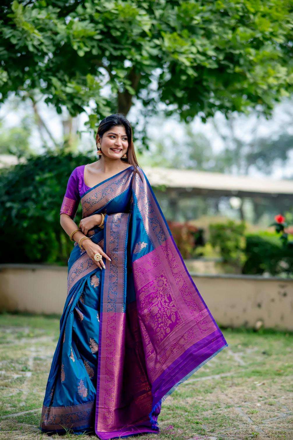 Kapdathread Soft banarasi katan silk pattu Designer saree wholesaler in Kolkata