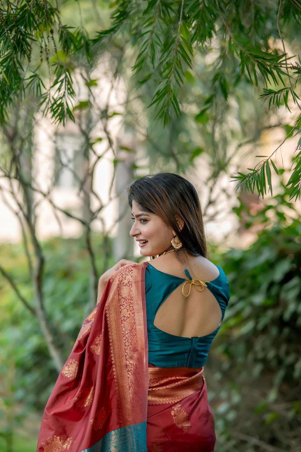 Kapdathread Soft banarasi katan silk pattu Designer saree wholesaler in Kolkata