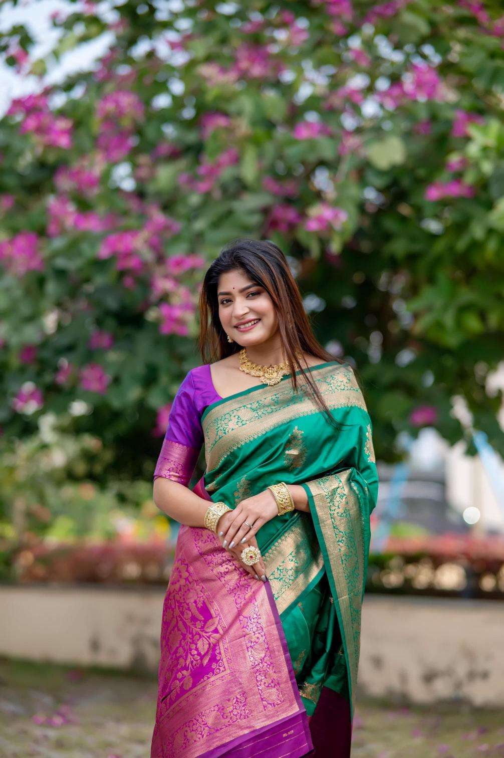 Kapdathread Soft banarasi katan silk pattu Designer saree wholesaler in Kolkata