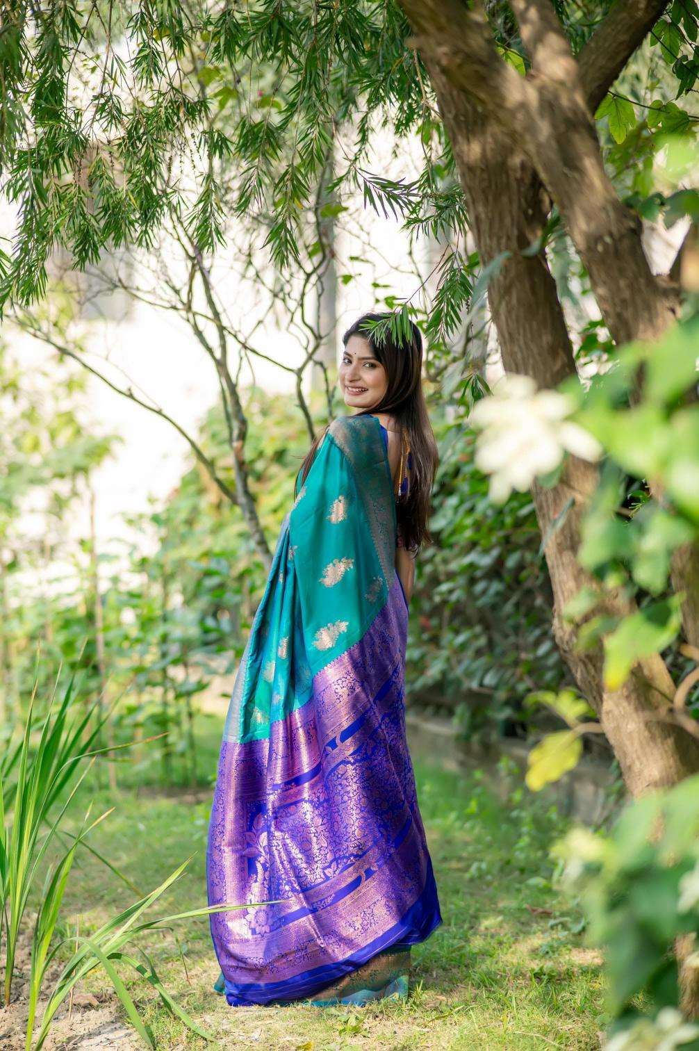 Kapdathread Soft banarasi katan silk pattu Designer saree wholesaler in Kolkata