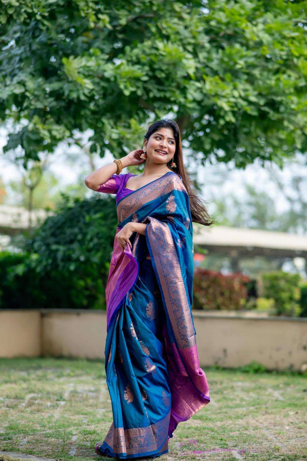Kapdathread Soft banarasi katan silk pattu Designer saree wholesaler in Kolkata