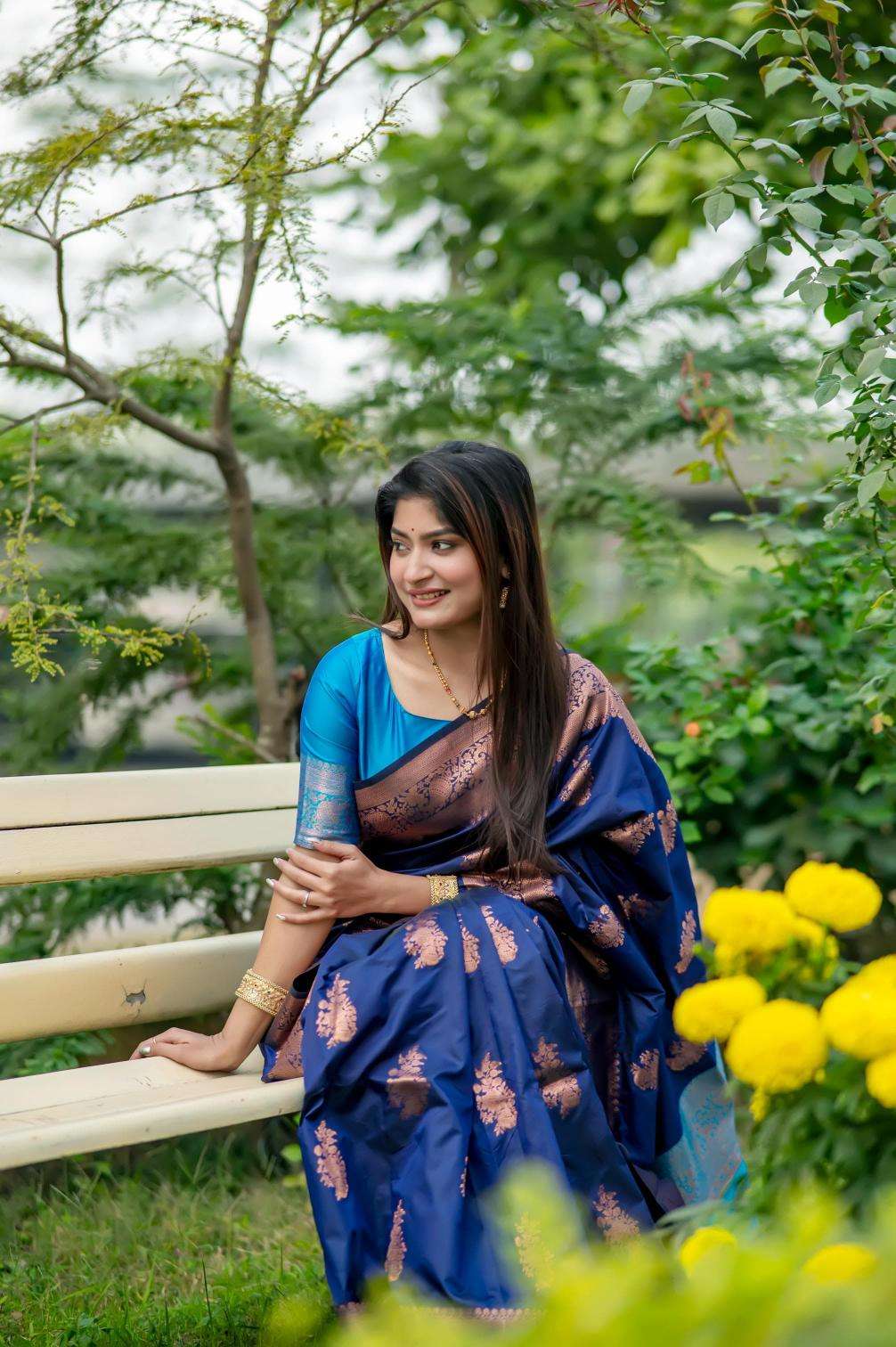 Kapdathread Soft banarasi katan silk pattu Designer saree wholesaler in Kolkata