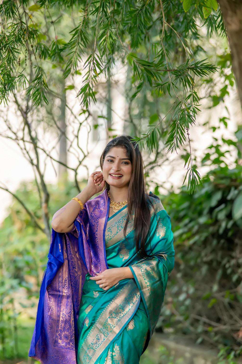 Kapdathread Soft banarasi katan silk pattu Designer saree wholesaler in Kolkata