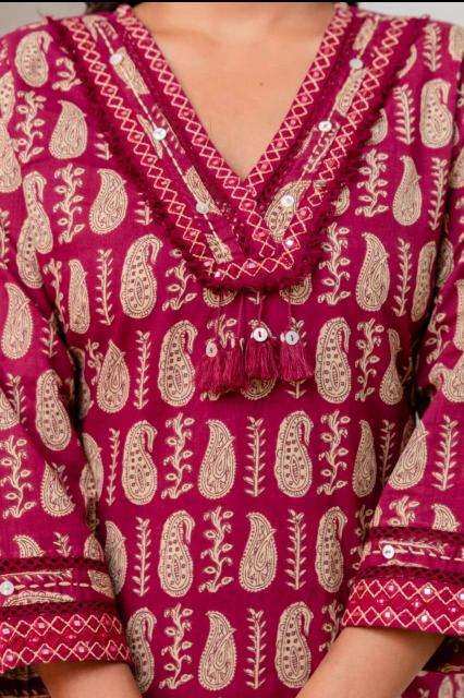 Premium quality cotton work Ladies kurtis wholesale in Surat