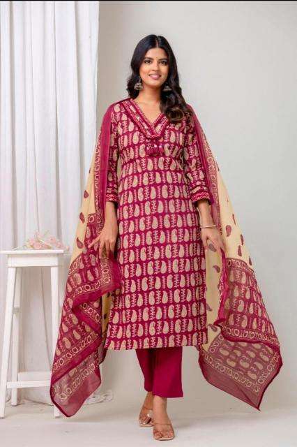 Premium quality cotton work Ladies kurtis wholesale in Surat