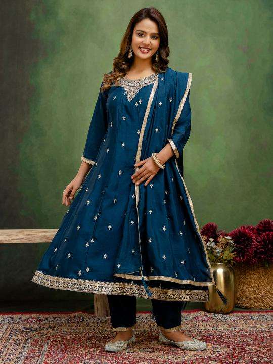 Vastram vichitra Kurtis suppliers in Gujarat