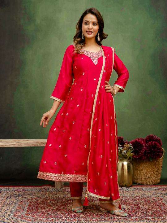 Vastram vichitra Kurtis suppliers in Gujarat